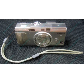 Фотоаппарат Fujifilm FinePix F810 (без зарядного устройства) - Томилино